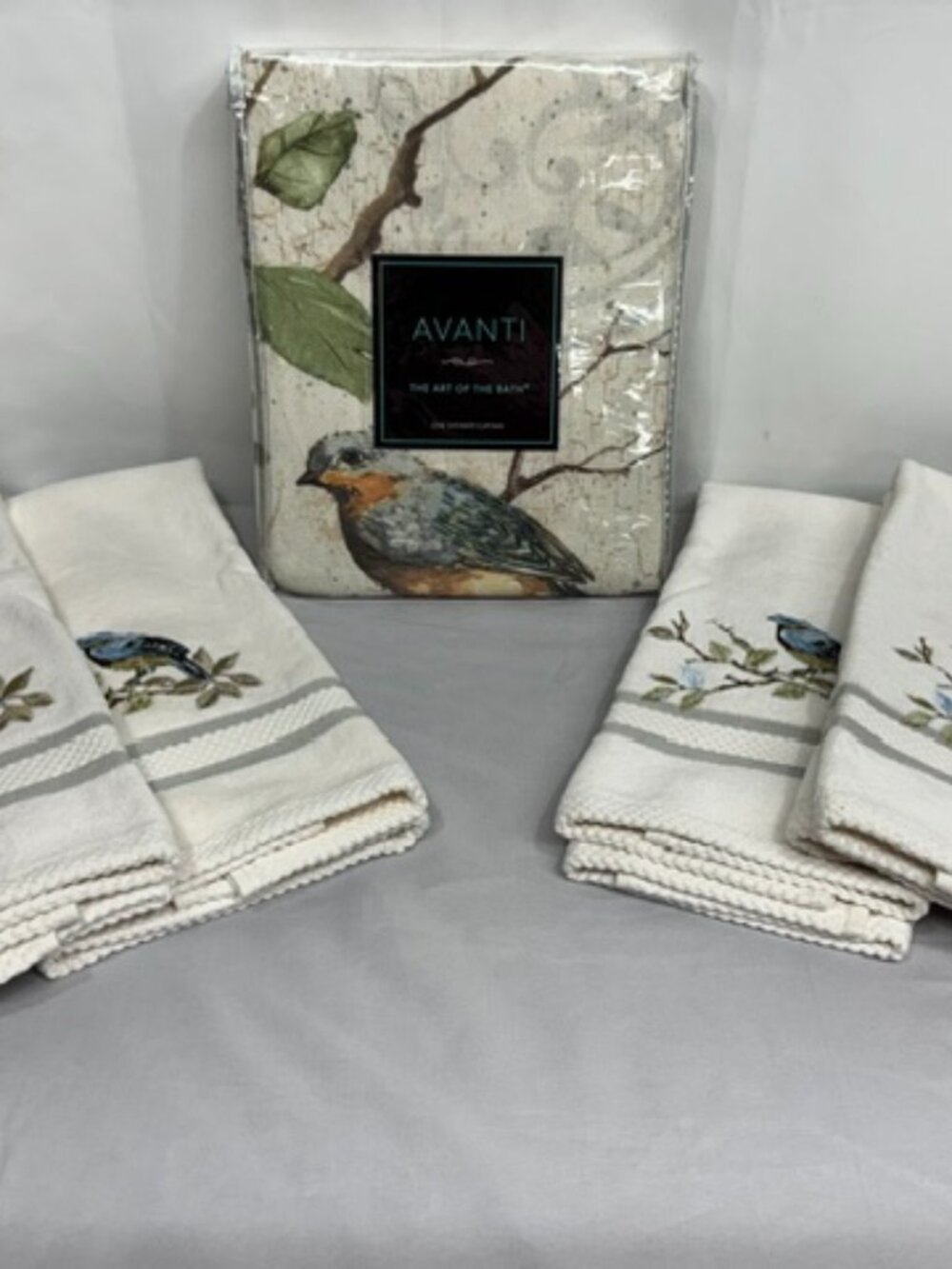Avanti Linens “Love Nest” Pattern Fabric Shower Curtain and Hand Towels